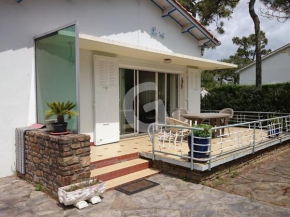 Maison 3 chambres, 150 m de la plage, 4/6 pers, WI-FI, terrasse, parking, proche commerces, La Tranche sur Mer - FR-1-357-23